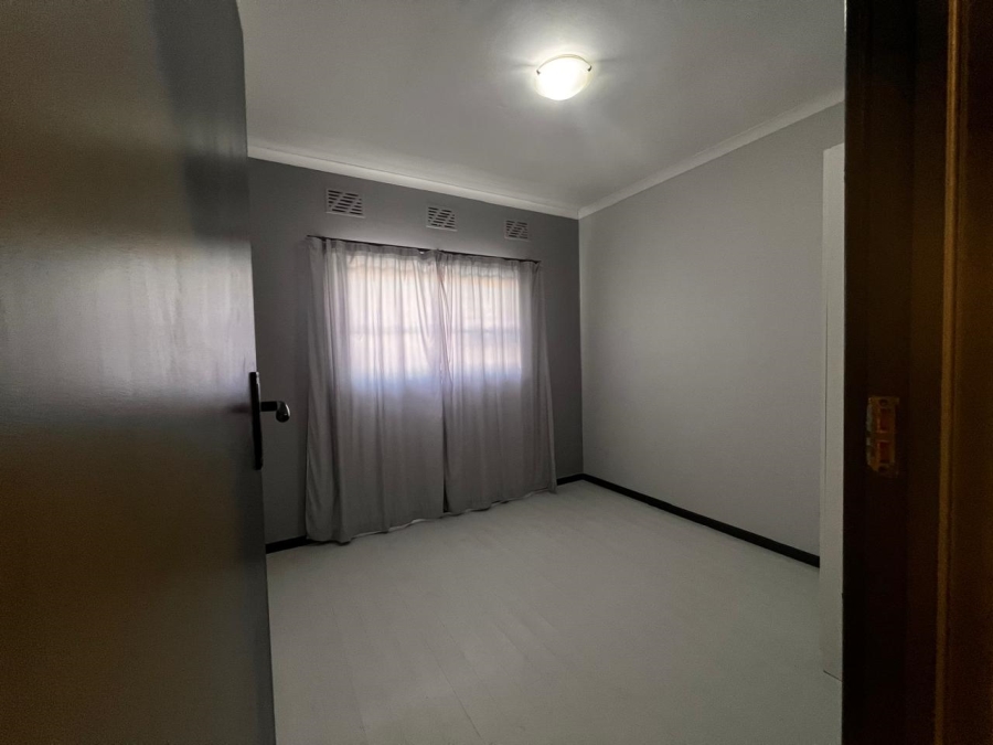4 Bedroom Property for Sale in Cambridge West Eastern Cape
